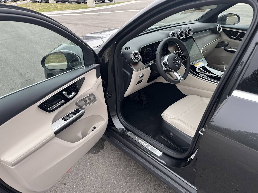 Thumbnail: 2026 Mercedes-Benz GLC - 2