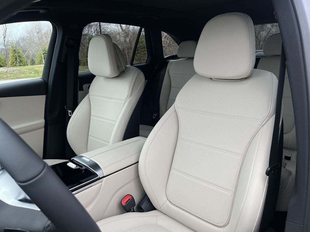 Thumbnail: 2026 Mercedes-Benz GLC - 28