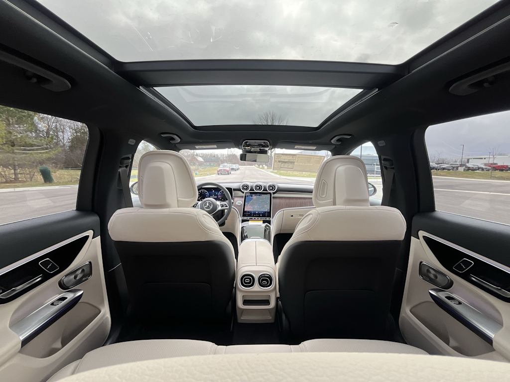 Thumbnail: 2026 Mercedes-Benz GLC - 23