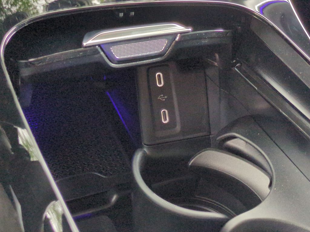 Thumbnail: 2025 Mercedes-Benz GLC - 16