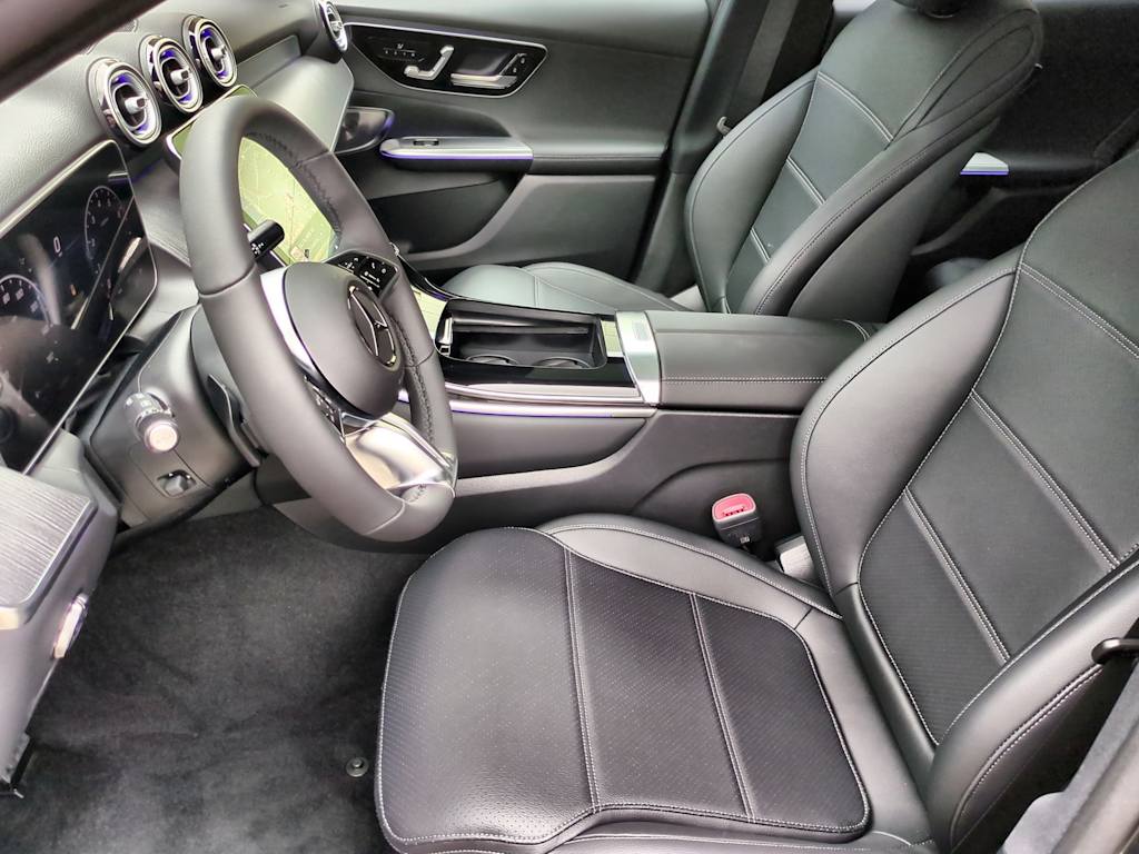 Thumbnail: 2025 Mercedes-Benz GLC - 11