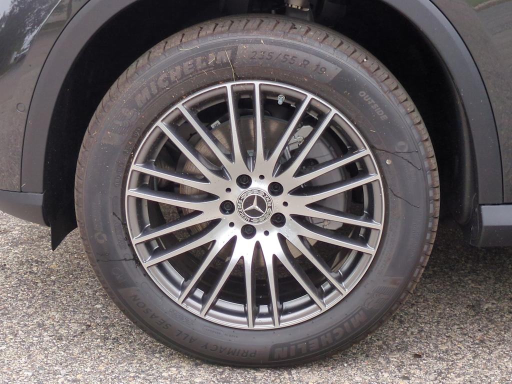 Thumbnail: 2025 Mercedes-Benz GLC - 8