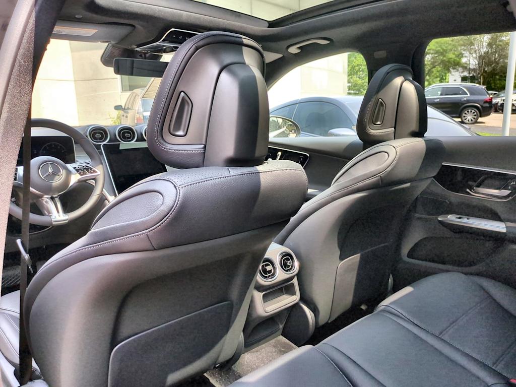 Thumbnail: 2025 Mercedes-Benz GLC - 13