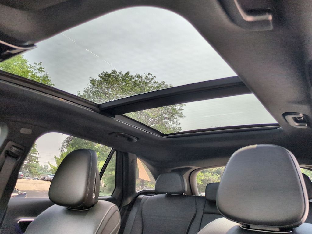 Thumbnail: 2025 Mercedes-Benz GLC - 27