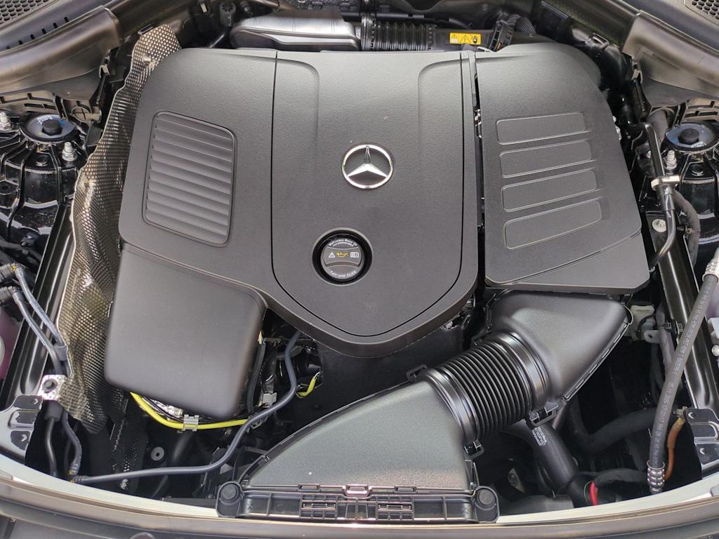 Thumbnail: 2025 Mercedes-Benz GLC - 9