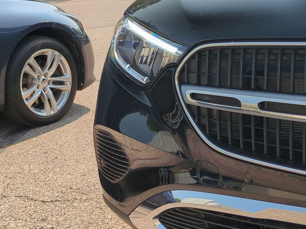 Thumbnail: 2025 Mercedes-Benz GLC - 7