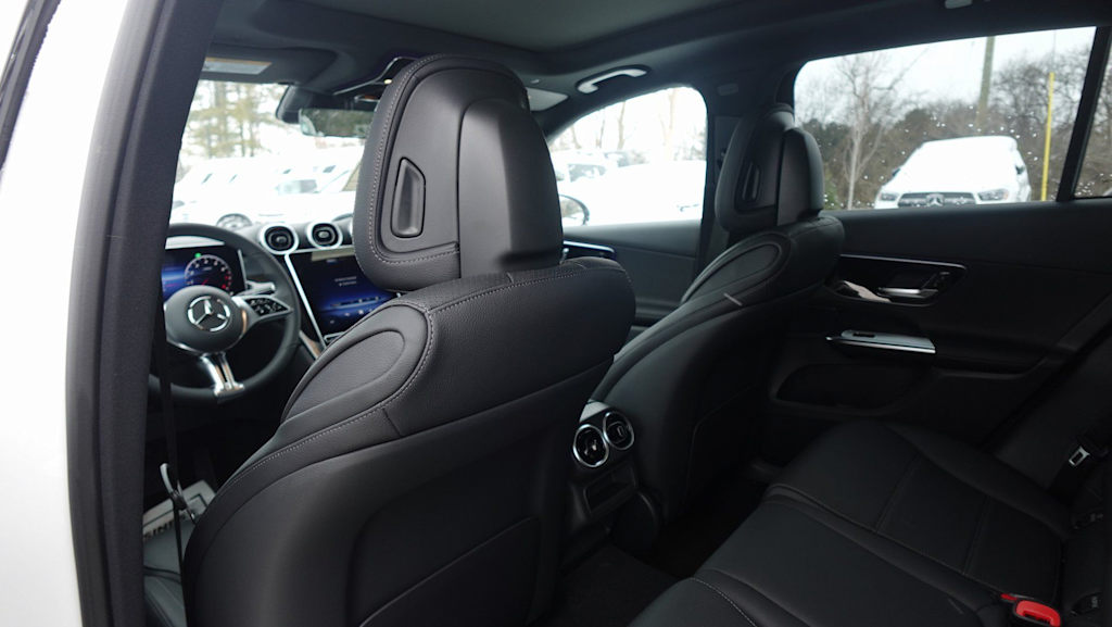 Thumbnail: 2026 Mercedes-Benz GLC - 27