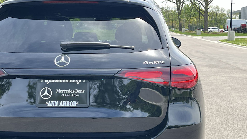 Thumbnail: 2026 Mercedes-Benz GLC - 28