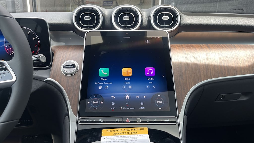Thumbnail: 2026 Mercedes-Benz GLC - 15