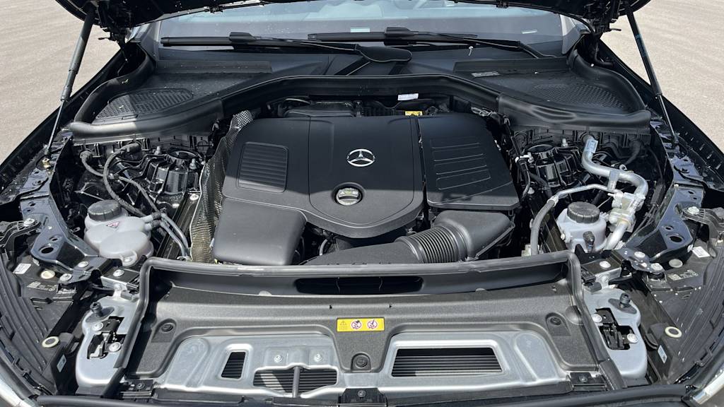Thumbnail: 2026 Mercedes-Benz GLC - 9