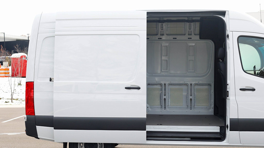 Thumbnail: 2026 Mercedes-Benz Sprinter - 25