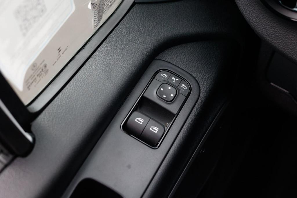 Thumbnail: 2025 Mercedes-Benz Sprinter - 27