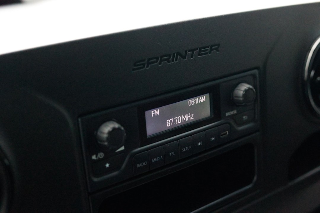 Thumbnail: 2025 Mercedes-Benz Sprinter - 25