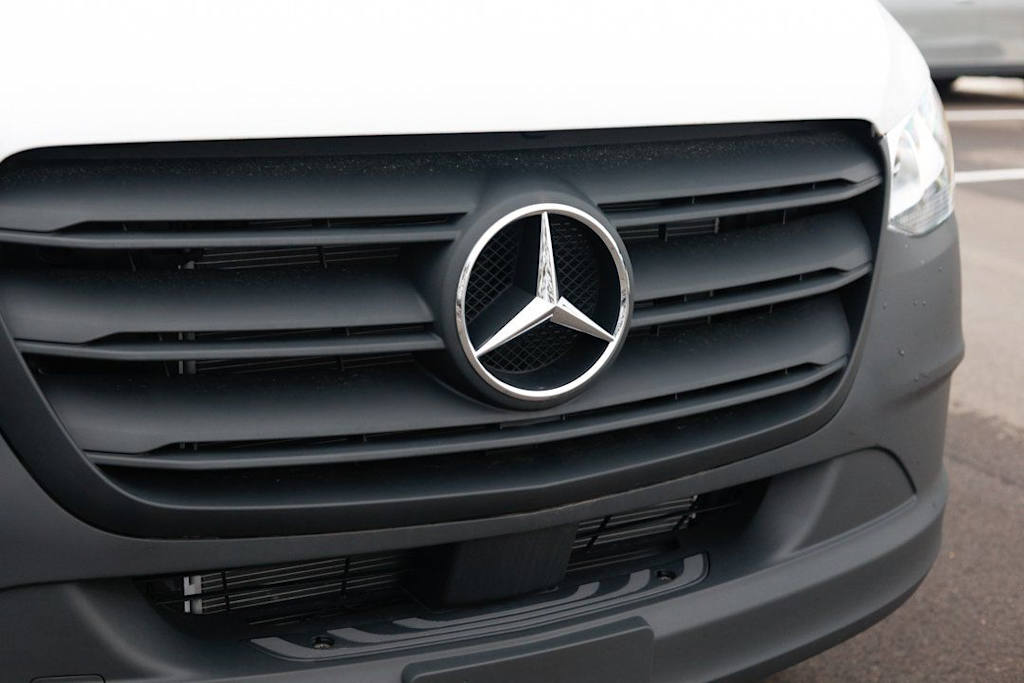 Thumbnail: 2025 Mercedes-Benz Sprinter - 32