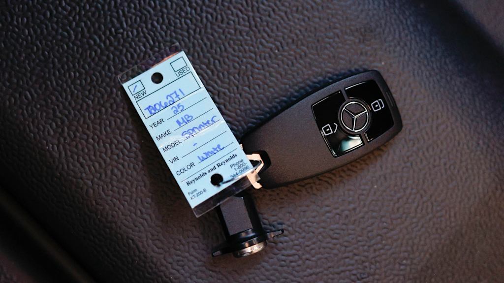 Thumbnail: 2025 Mercedes-Benz Sprinter - 10