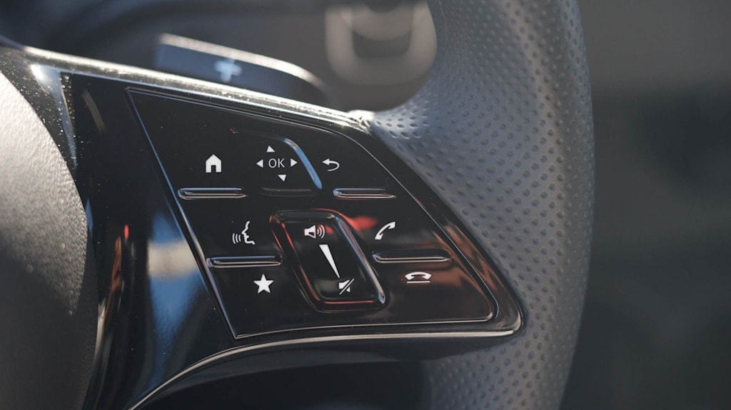 Thumbnail: 2025 Mercedes-Benz Sprinter - 20