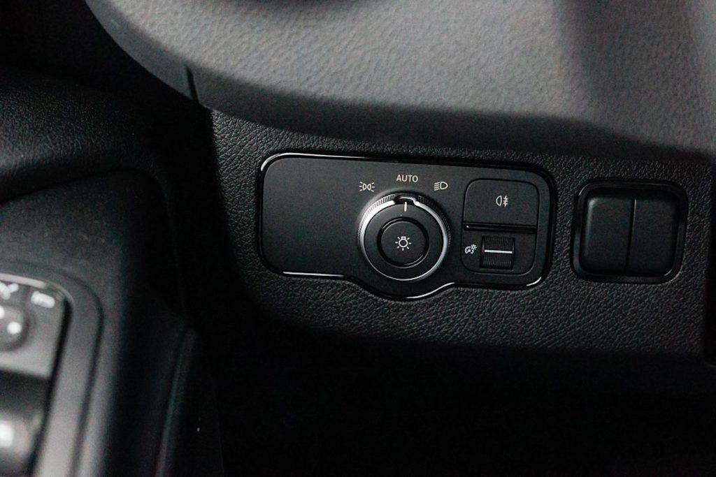 Thumbnail: 2025 Mercedes-Benz Sprinter - 25