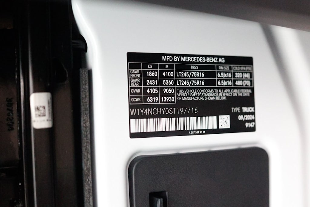 Thumbnail: 2025 Mercedes-Benz Sprinter - 29