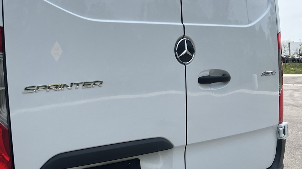 Thumbnail: 2024 Mercedes-Benz Sprinter - 33