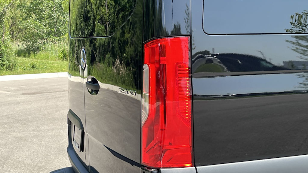 Thumbnail: 2026 Mercedes-Benz Sprinter - 27