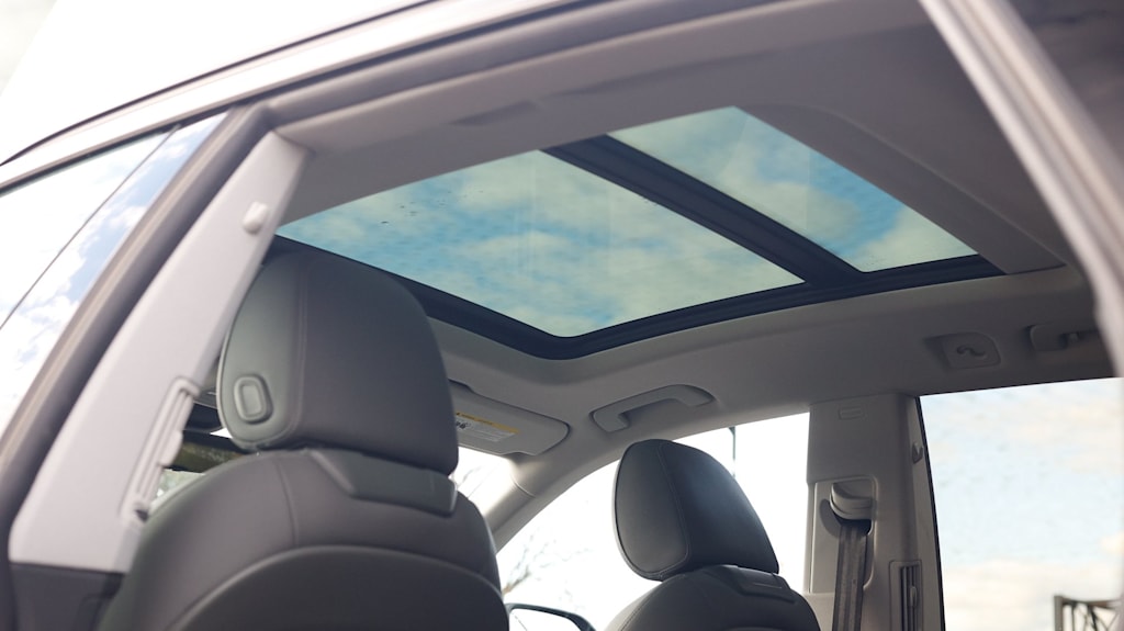 Thumbnail: 2023 Audi Q8 - 28