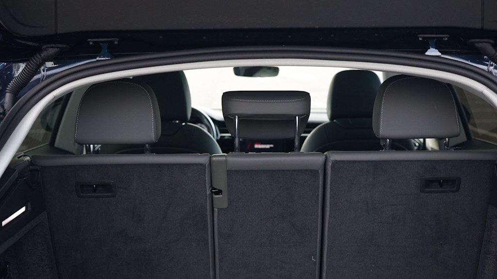 Thumbnail: 2023 Audi Q8 - 11