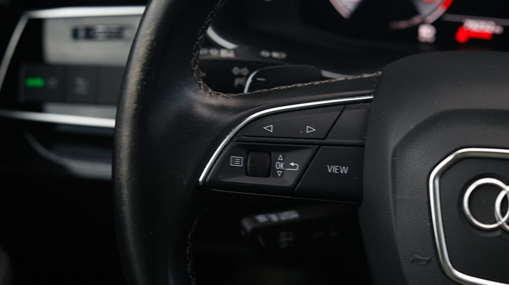 Thumbnail: 2023 Audi Q8 - 25