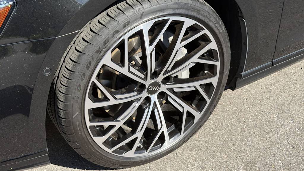 Thumbnail: 2023 Audi A8 - 8