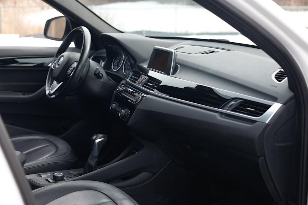 Thumbnail: 2018 BMW X1 - 13