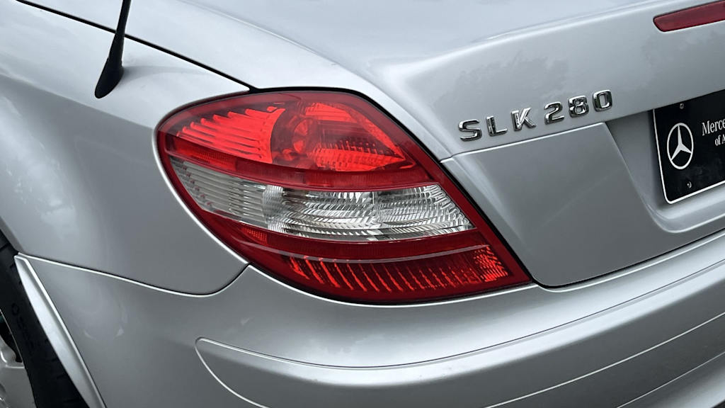Thumbnail: 2006 Mercedes-Benz SLK - 23