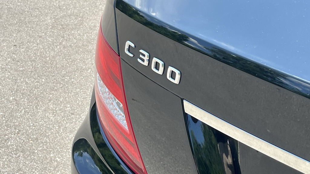 Thumbnail: 2013 Mercedes-Benz C-Class - 30