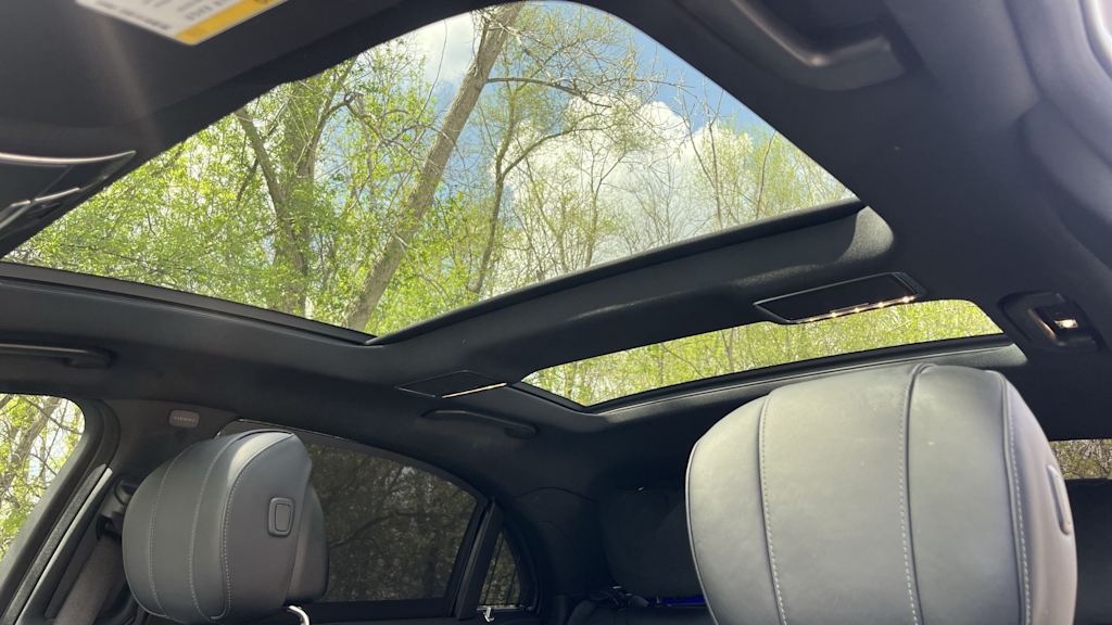 Thumbnail: 2018 Mercedes-Benz S-Class - 38