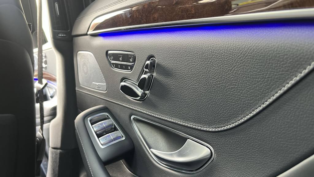 Thumbnail: 2018 Mercedes-Benz S-Class - 55