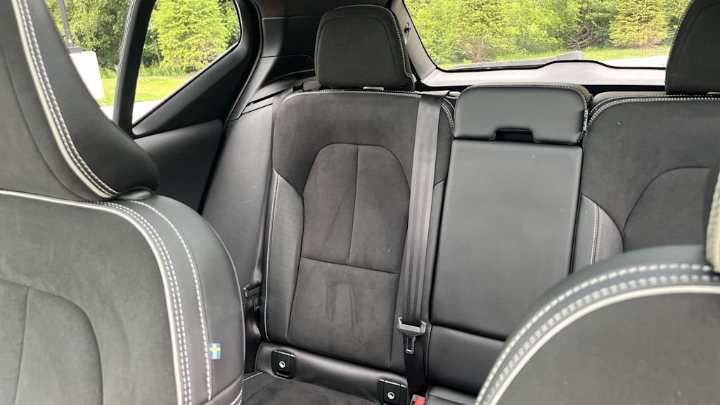 Thumbnail: 2019 Volvo XC40 - 38