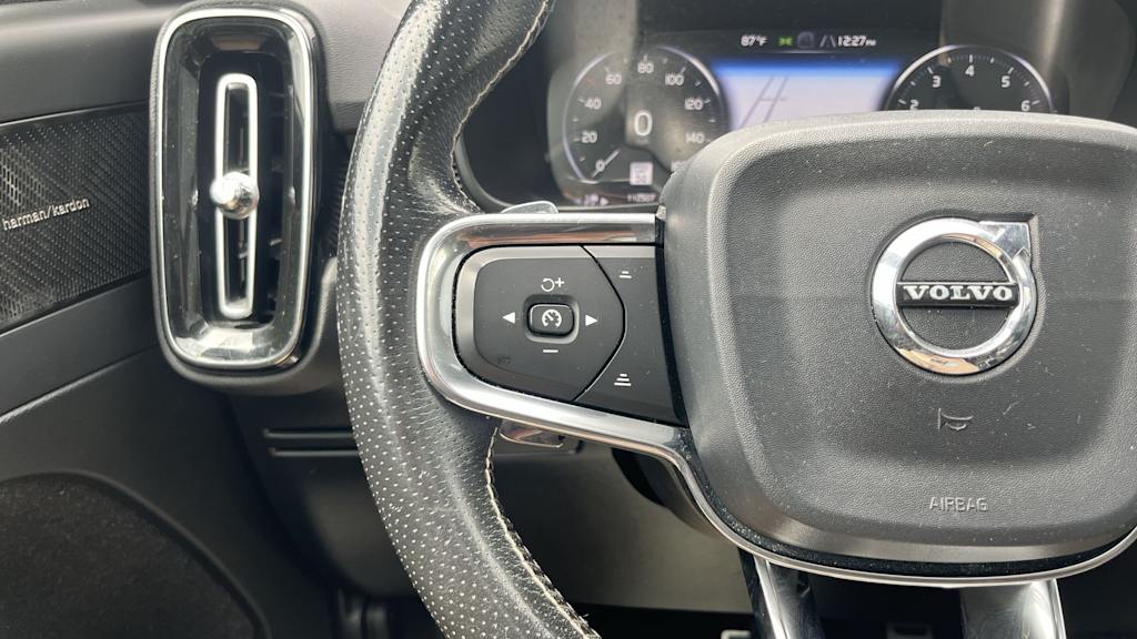 Thumbnail: 2019 Volvo XC40 - 45