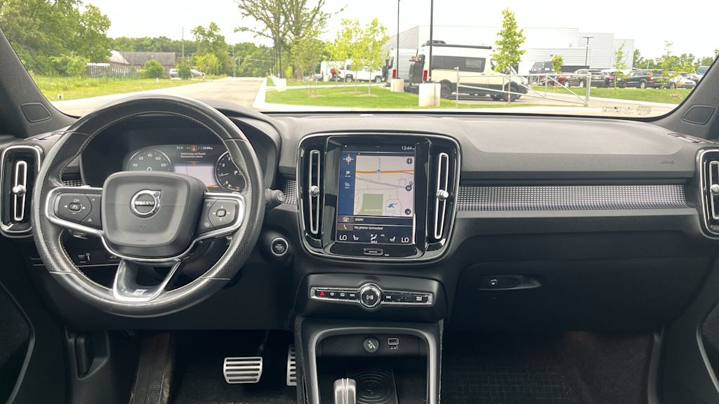 Thumbnail: 2019 Volvo XC40 - 10