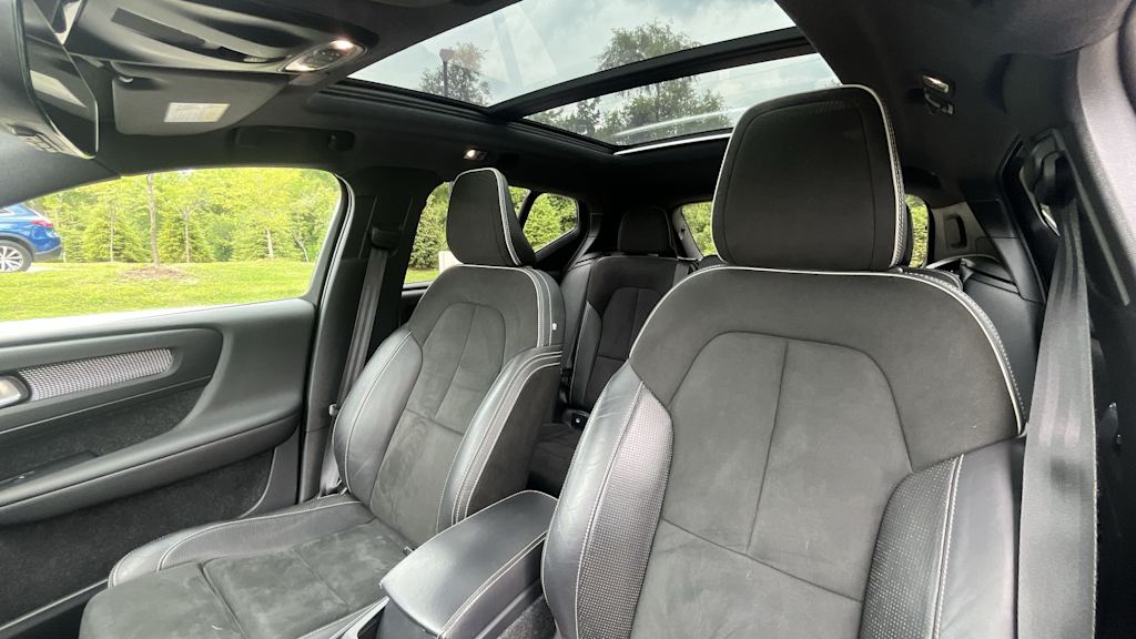 Thumbnail: 2019 Volvo XC40 - 11
