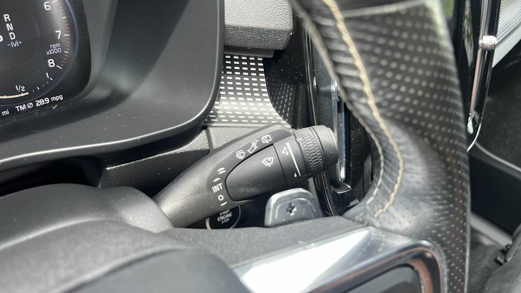 Thumbnail: 2019 Volvo XC40 - 16