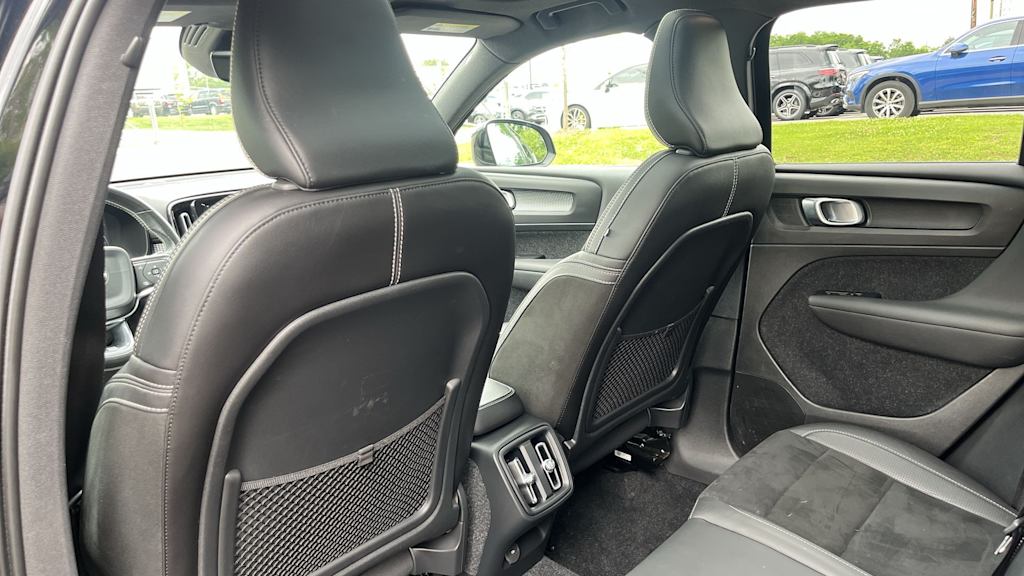 Thumbnail: 2019 Volvo XC40 - 43