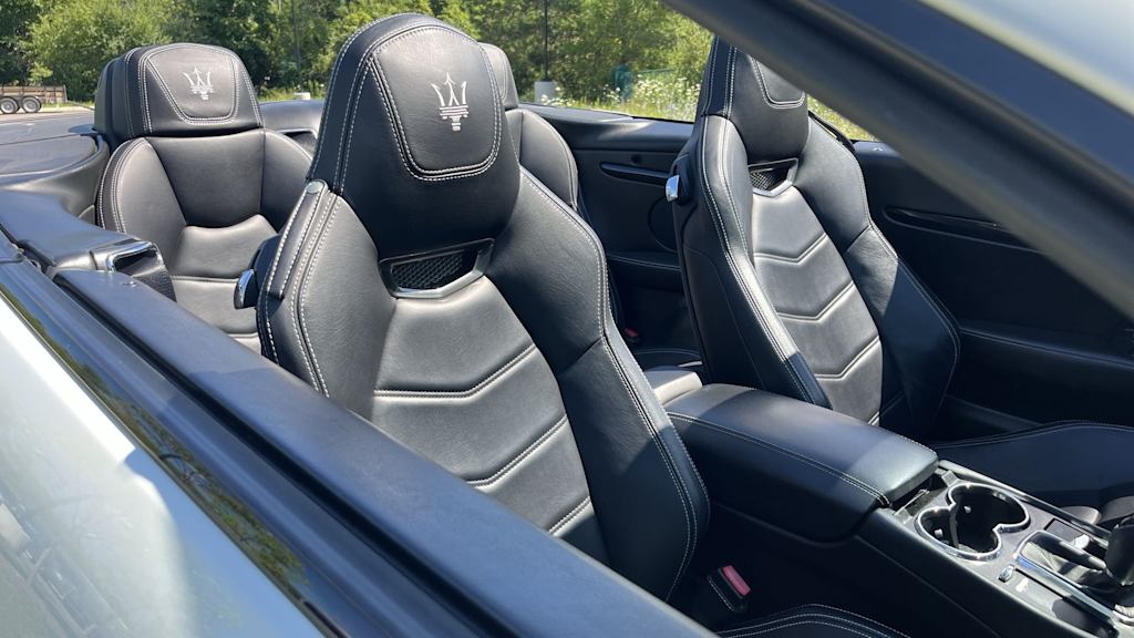 Thumbnail: 2014 Maserati GranTurismo - 12