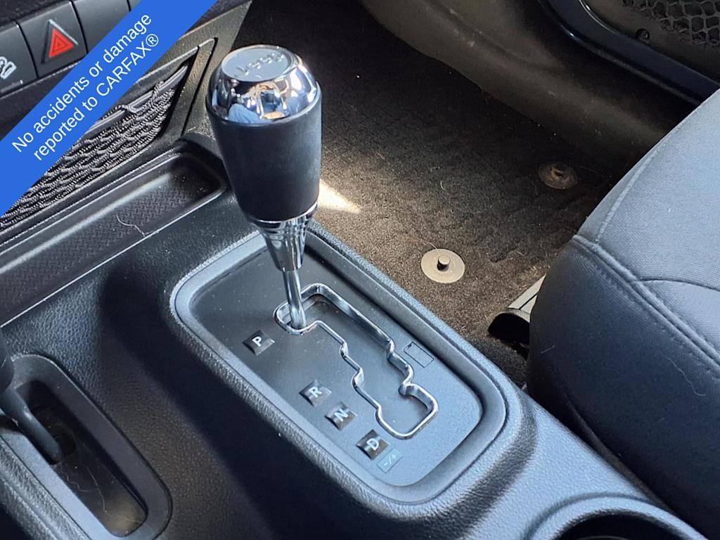 Thumbnail: 2016 Jeep Wrangler - 25