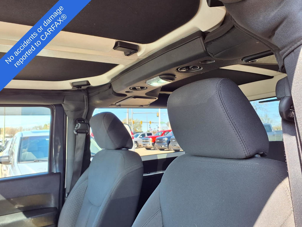 Thumbnail: 2016 Jeep Wrangler - 19