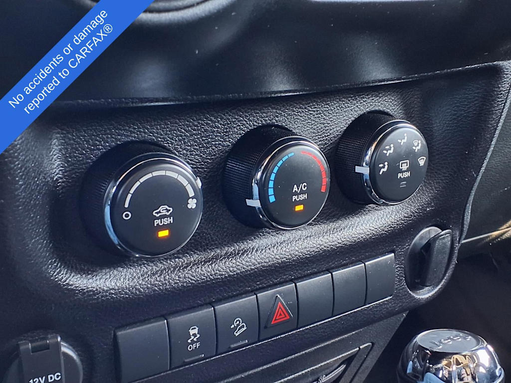 Thumbnail: 2016 Jeep Wrangler - 24