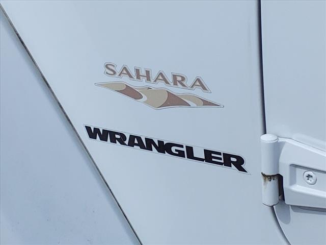 2014 Jeep Wrangler Sahara 5