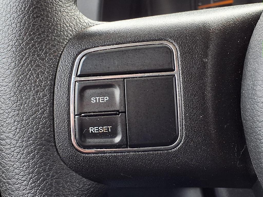 Thumbnail: 2017 Jeep Patriot - 28