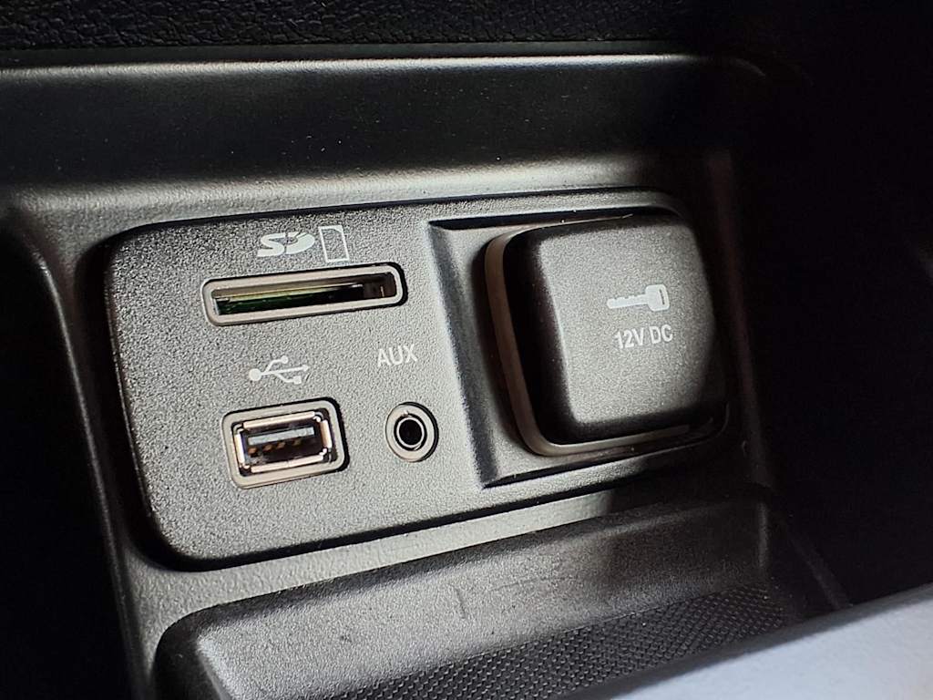 Thumbnail: 2014 Jeep Cherokee - 26