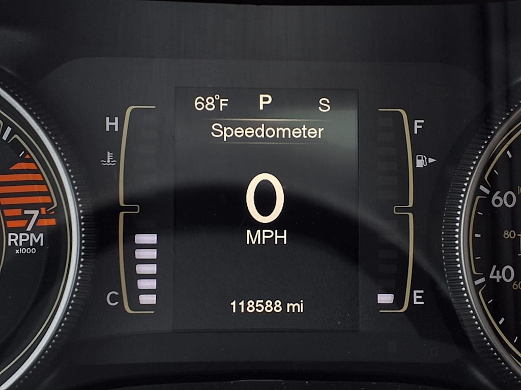 Thumbnail: 2016 Jeep Cherokee - 13