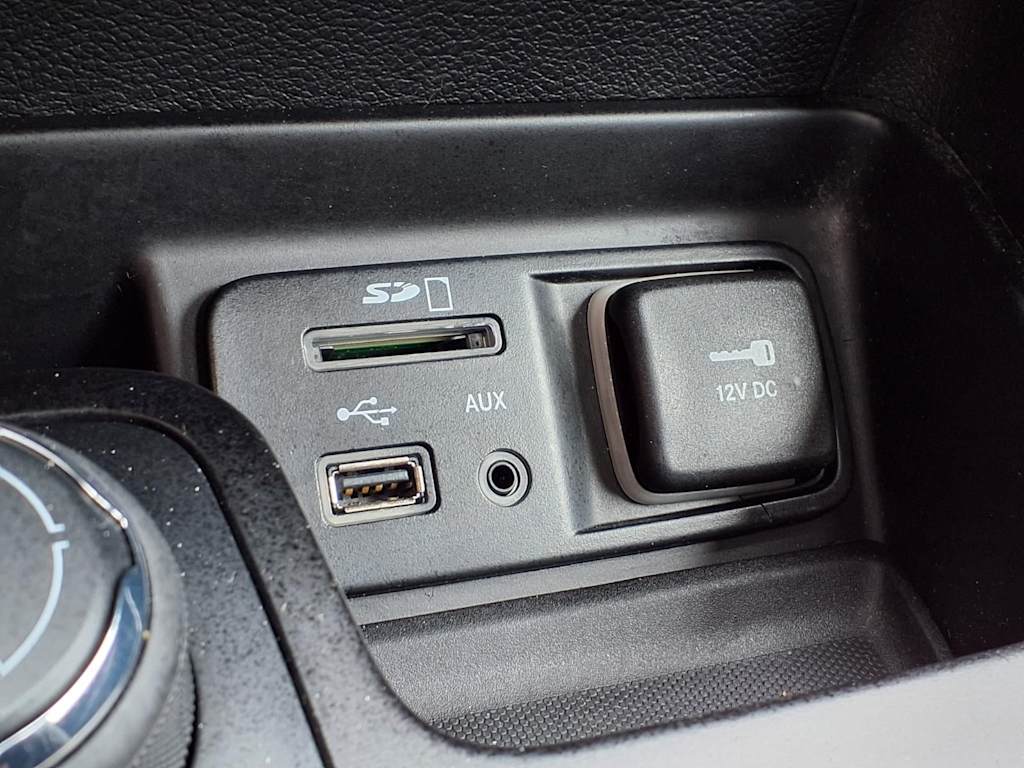Thumbnail: 2016 Jeep Cherokee - 22