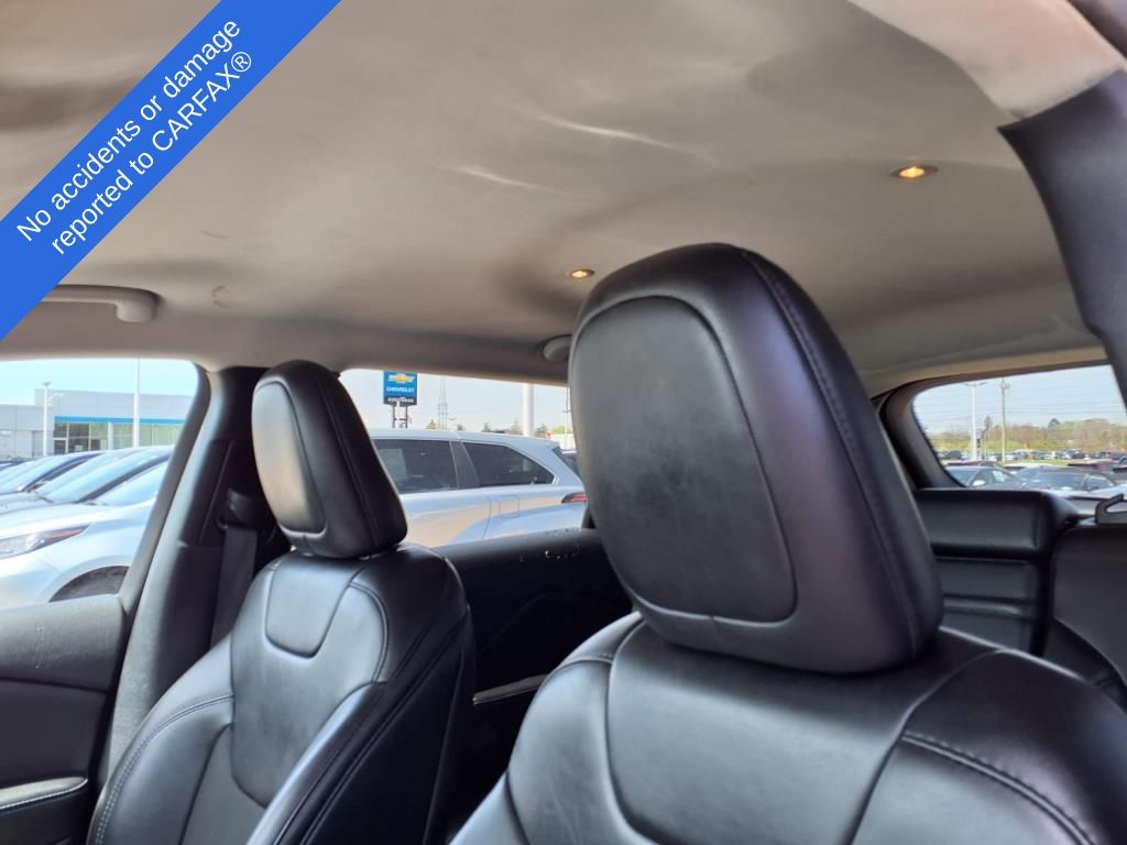 2019 Jeep Cherokee Latitude 21