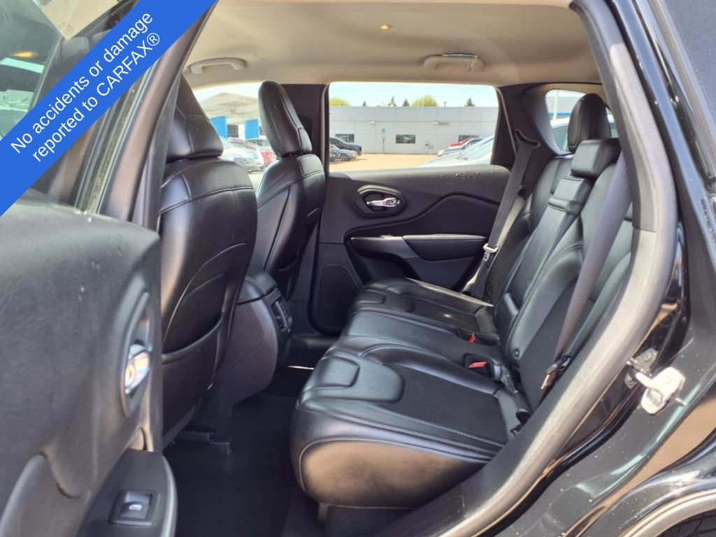 2019 Jeep Cherokee Latitude 11